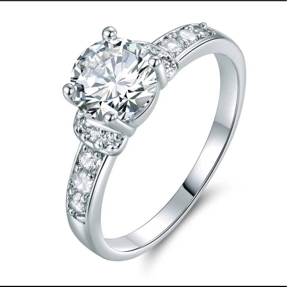 BRAND NEW .925S  7mm WHITE SAPPHIRE ROUND CUT RING